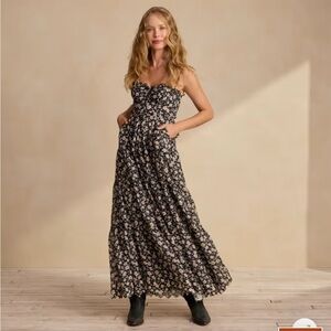 Tecovas The Willow Dress by Kristopher Brock